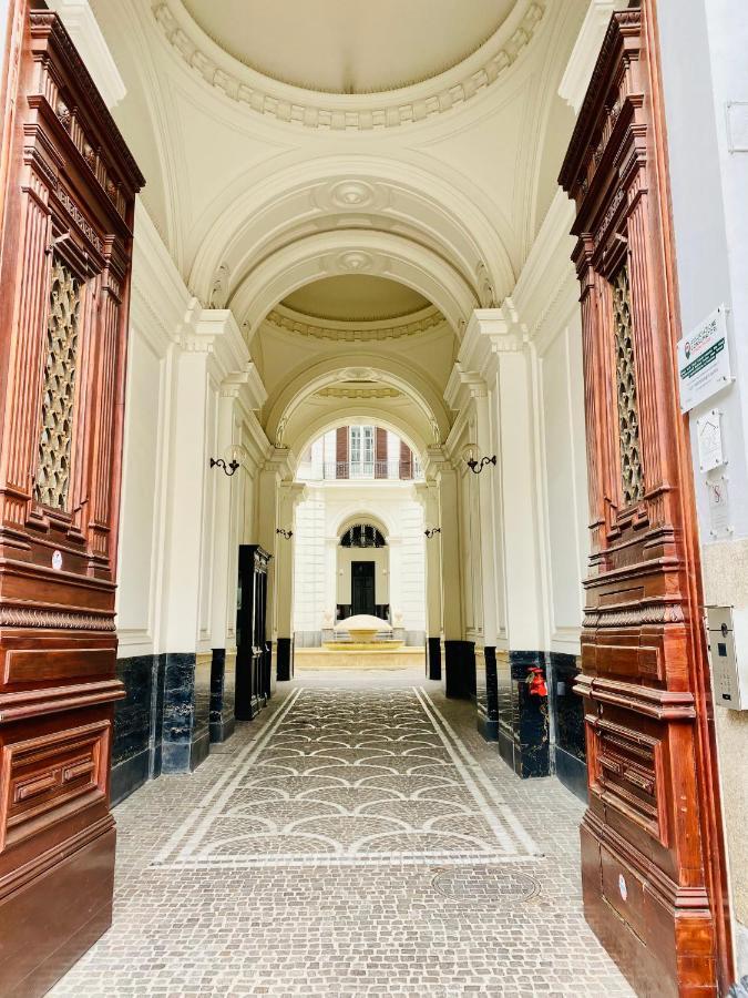 Piazza Amore Napoli Luxury Apartment Nel Cuore Di Napoli Exterior foto